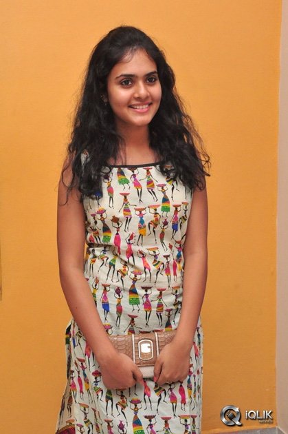 Sukriti-at-Kerintha-Movie-Premier-Show